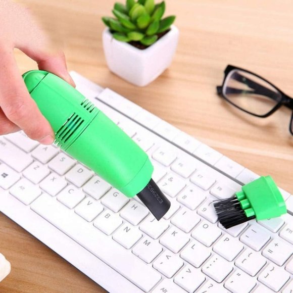 Miniature USB Cleaner with Smooth Dust Brush Suction Holes - Picture 1 of 9